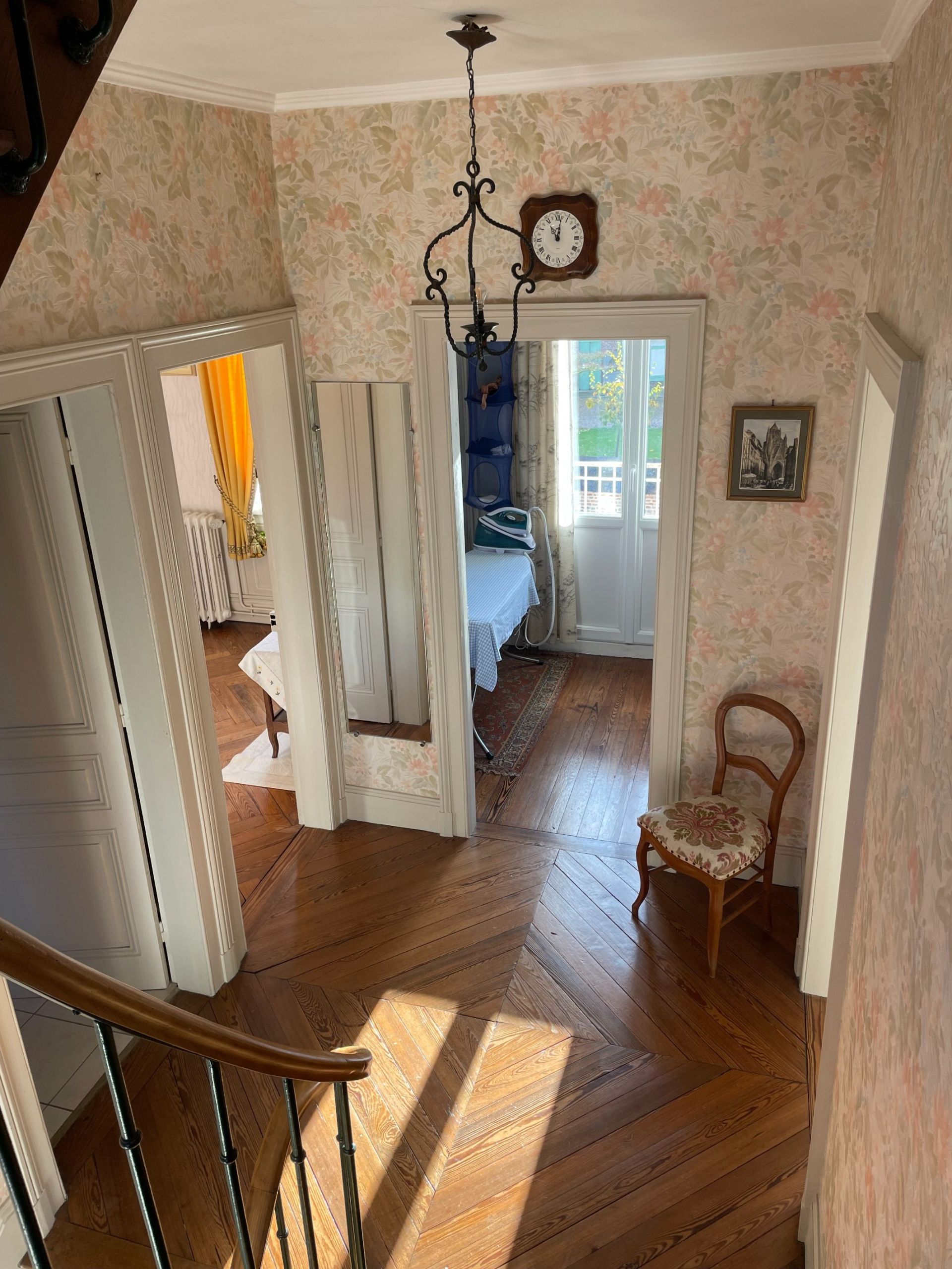 mansion 5 Rooms for sale on ST SAENS (76680)