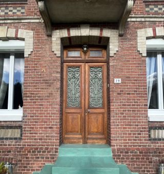 mansion 5 Rooms for sale on ST SAENS (76680)