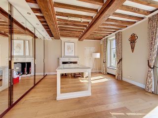 house 10 Rooms for sale on BAYEUX (14400)