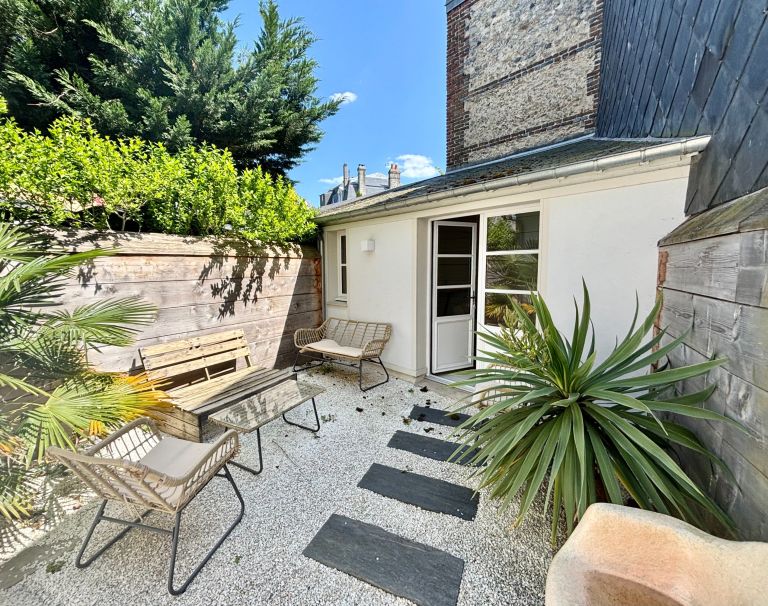 maison 7 Pièces en vente sur DEAUVILLE (14800)