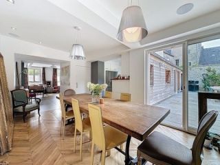 house 8 Rooms for sale on BAYEUX (14400)