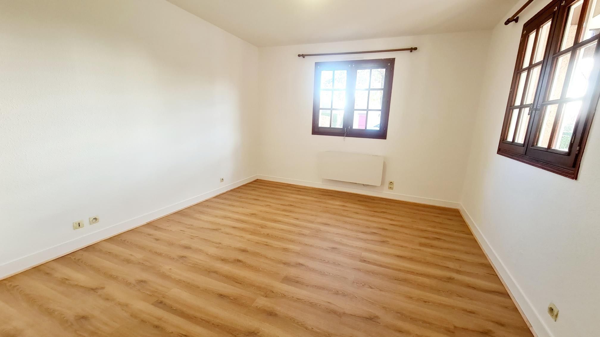 appartement 5 Pièces en vente sur PONT L EVEQUE (14130)