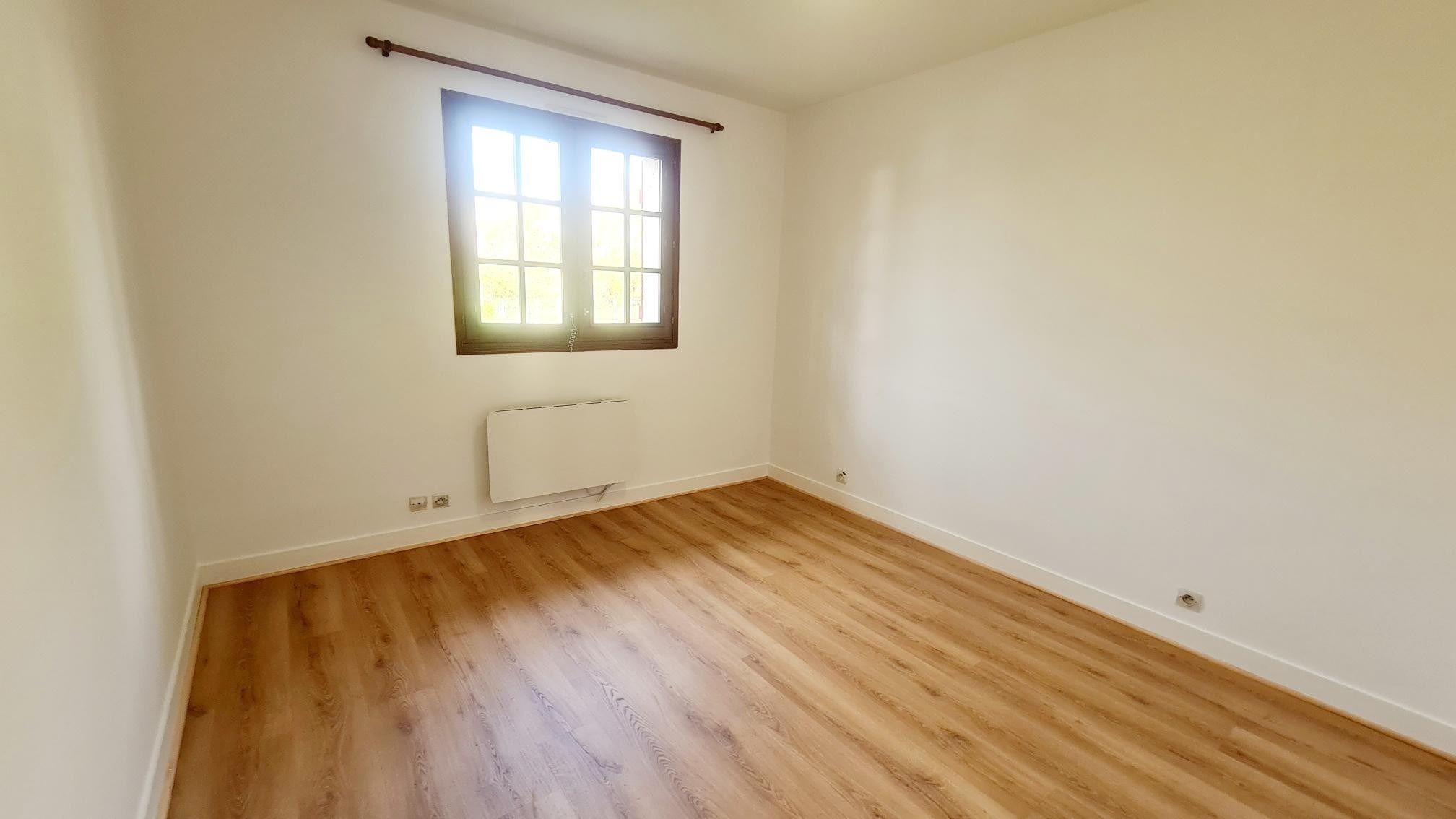 appartement 5 Pièces en vente sur PONT L EVEQUE (14130)