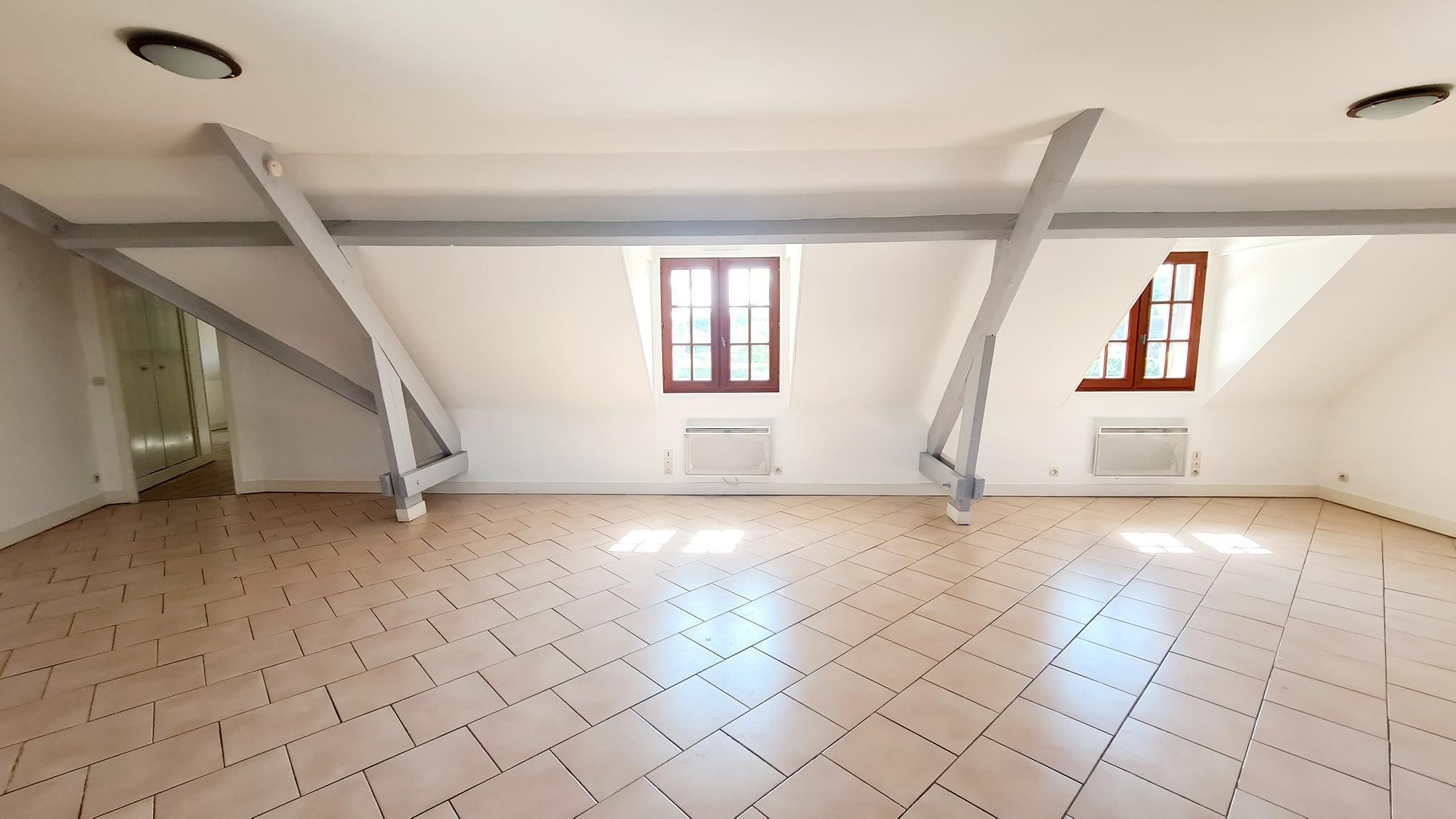 appartement 5 Pièces en vente sur PONT L EVEQUE (14130)