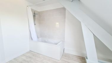 appartement 5 Pièces en vente sur PONT L EVEQUE (14130)