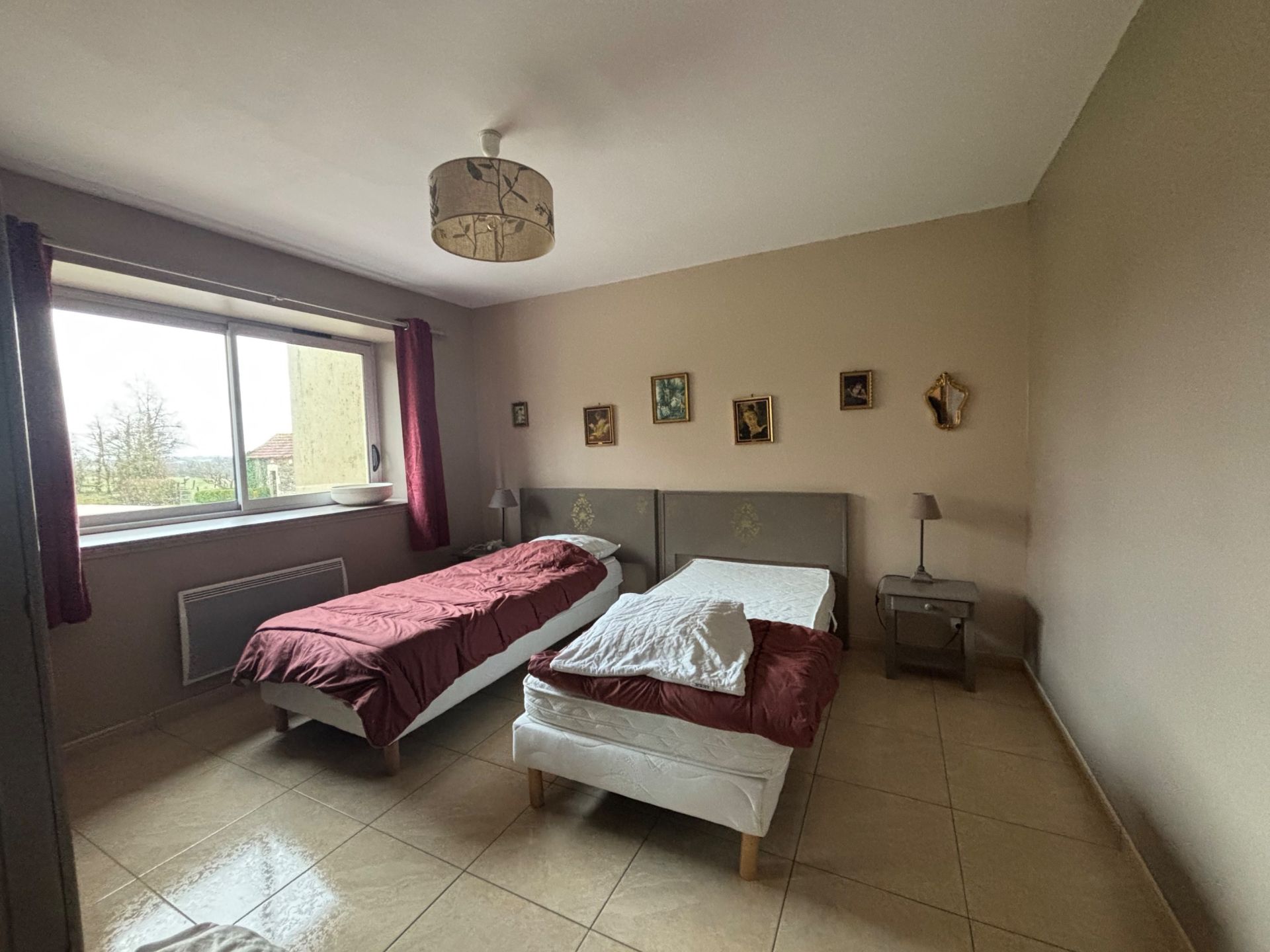 house 18 Rooms for sale on CAEN (14000)