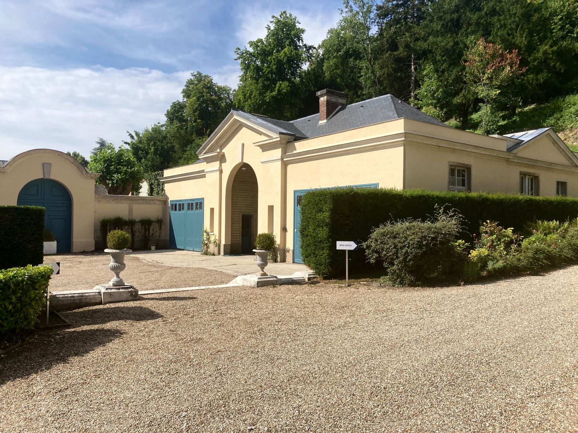 castle 10 Rooms for sale on ST PIERRE DU VAUVRAY (27430)