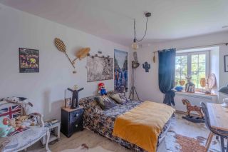 house 6 Rooms for sale on BAYEUX (14400)