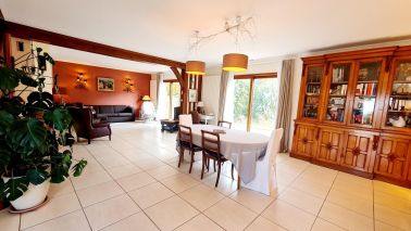 maison 8 Pièces en vente sur PONT L EVEQUE (14130)