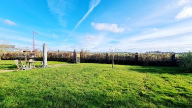 house 8 Rooms for sale on MOYAUX (14590)