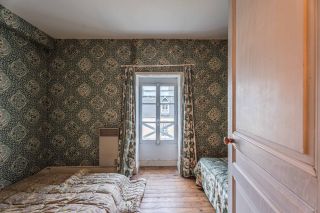 house 14 Rooms for sale on BAYEUX (14400)