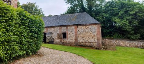 mansion 10 Rooms for sale on BERNAY (27300)