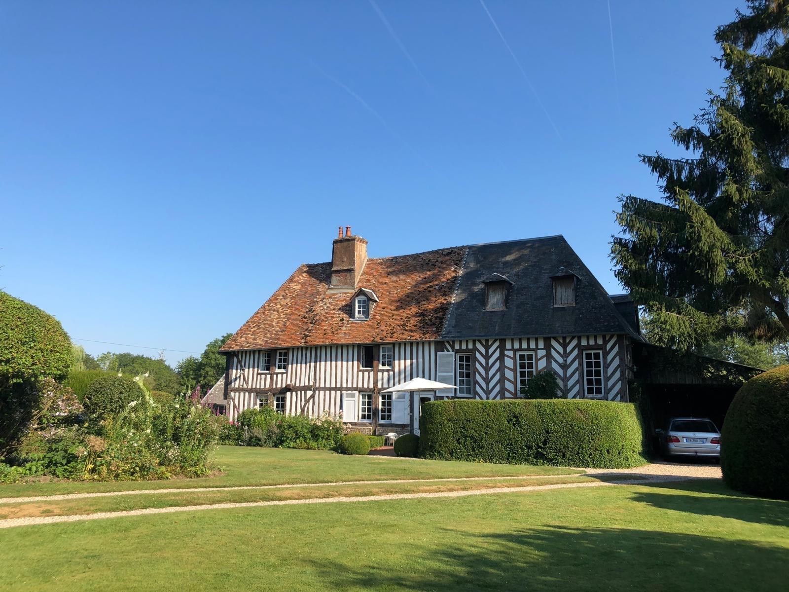 house 5 Rooms for sale on CAPELLE LES GRANDS (27270)