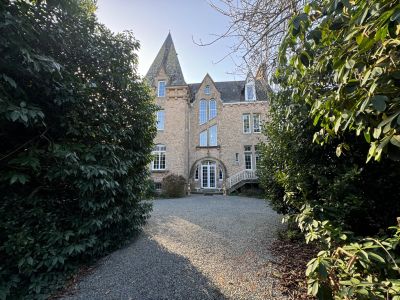 Vente Maison Saint-Hilaire-du-Harcouët 12&nbsp;Pièces 350&nbsp;m²