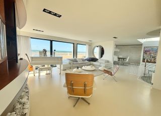 house 7 Rooms for sale on VILLERS SUR MER (14640)