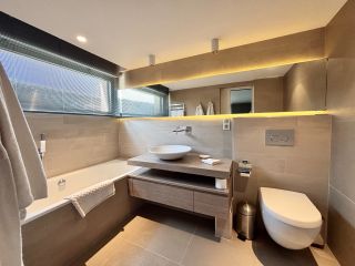 house 7 Rooms for sale on VILLERS SUR MER (14640)