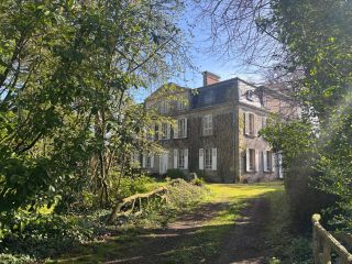 house 19 Rooms for sale on GRANDCAMP MAISY (14450)