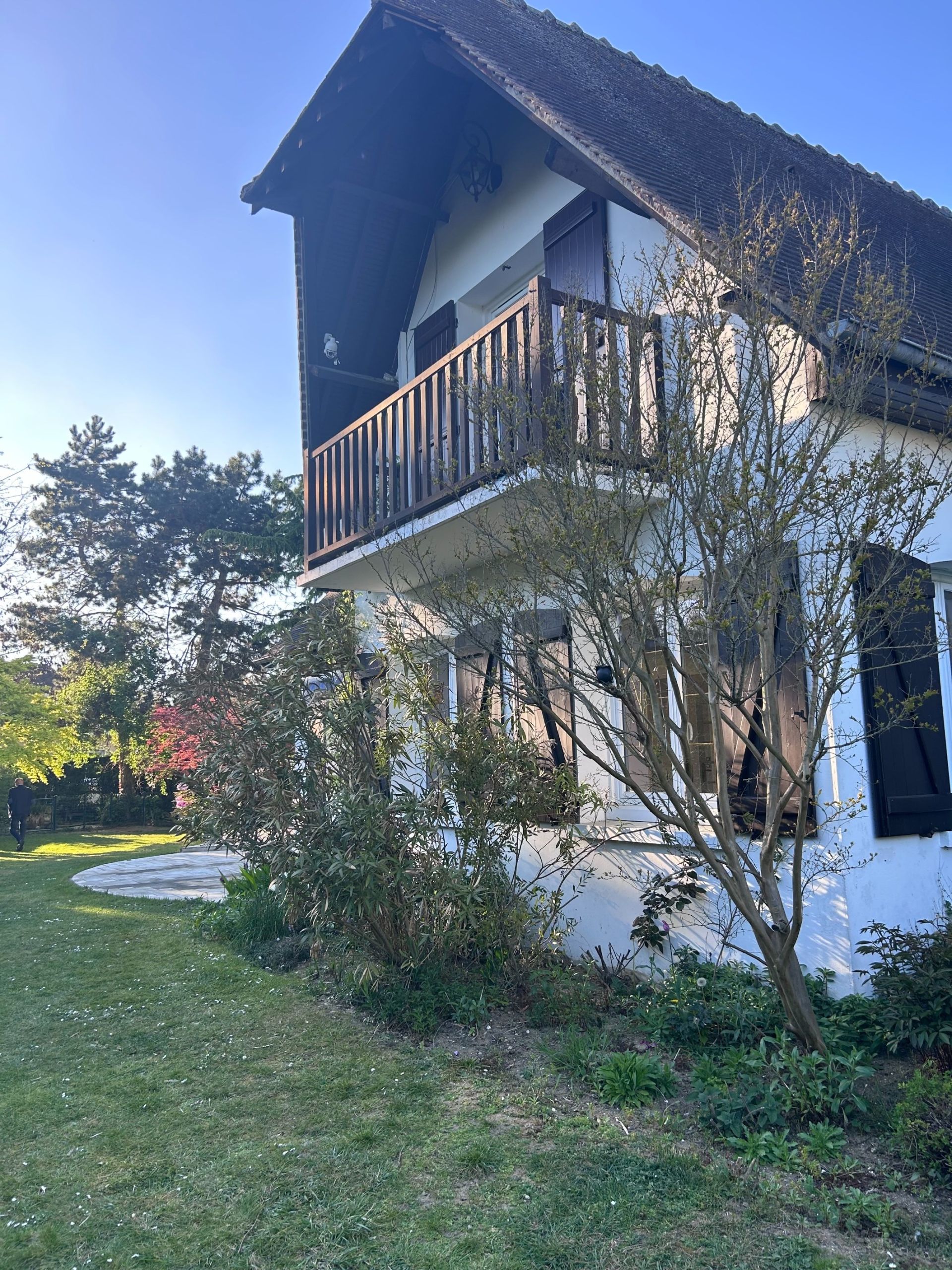 mansion 9 Rooms for sale on ST ETIENNE DU ROUVRAY (76800)