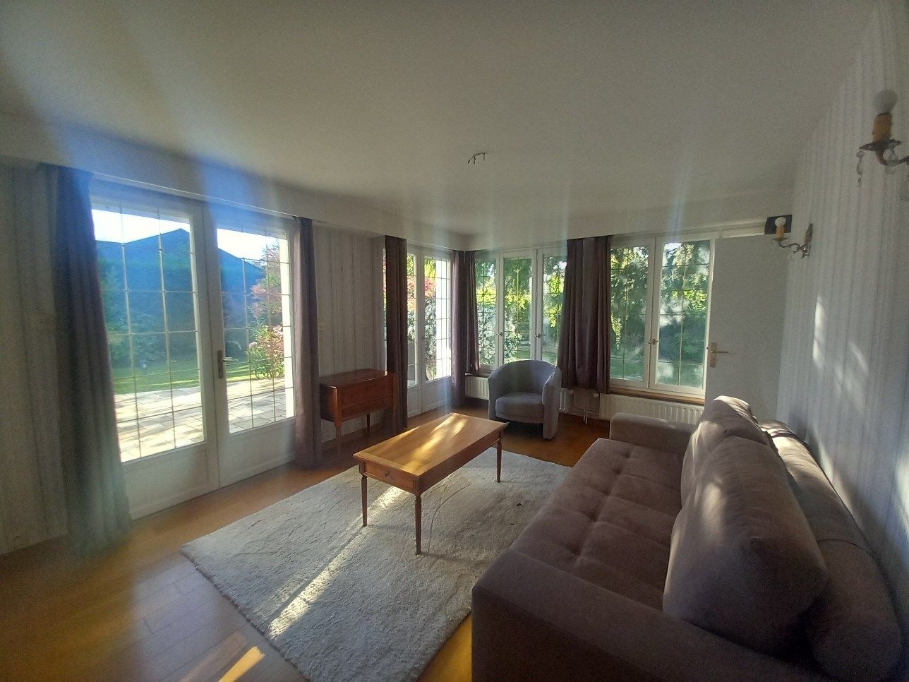 maison bourgeoise 9 Pièces en vente sur ST ETIENNE DU ROUVRAY (76800)