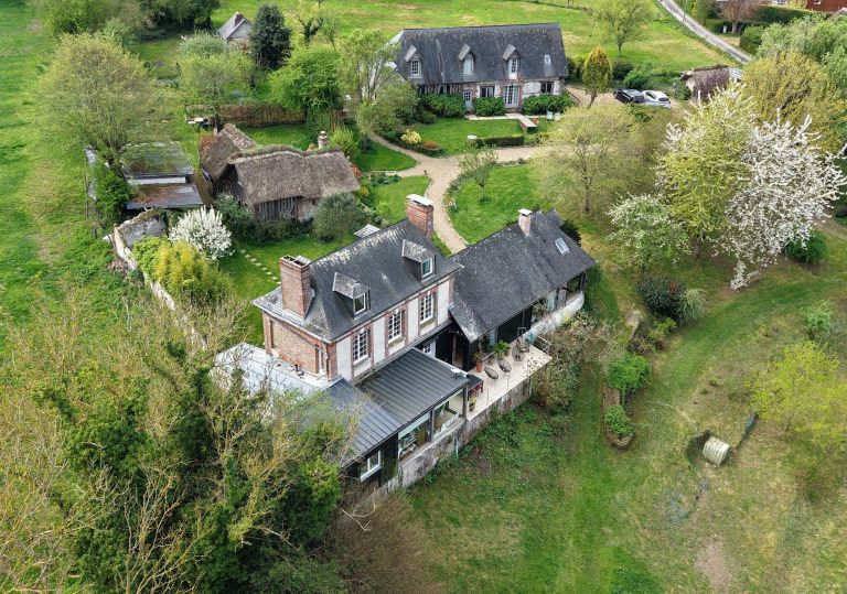 maison 19 Pièces en vente sur GONNEVILLE SUR HONFLEUR (14600)
