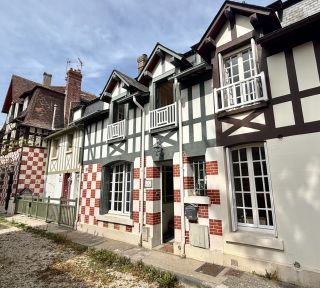 maison 6 Pièces en location saisonnière sur DEAUVILLE (14800)