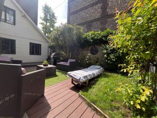 townhouse 10 Rooms for sale on ROUEN (76000)