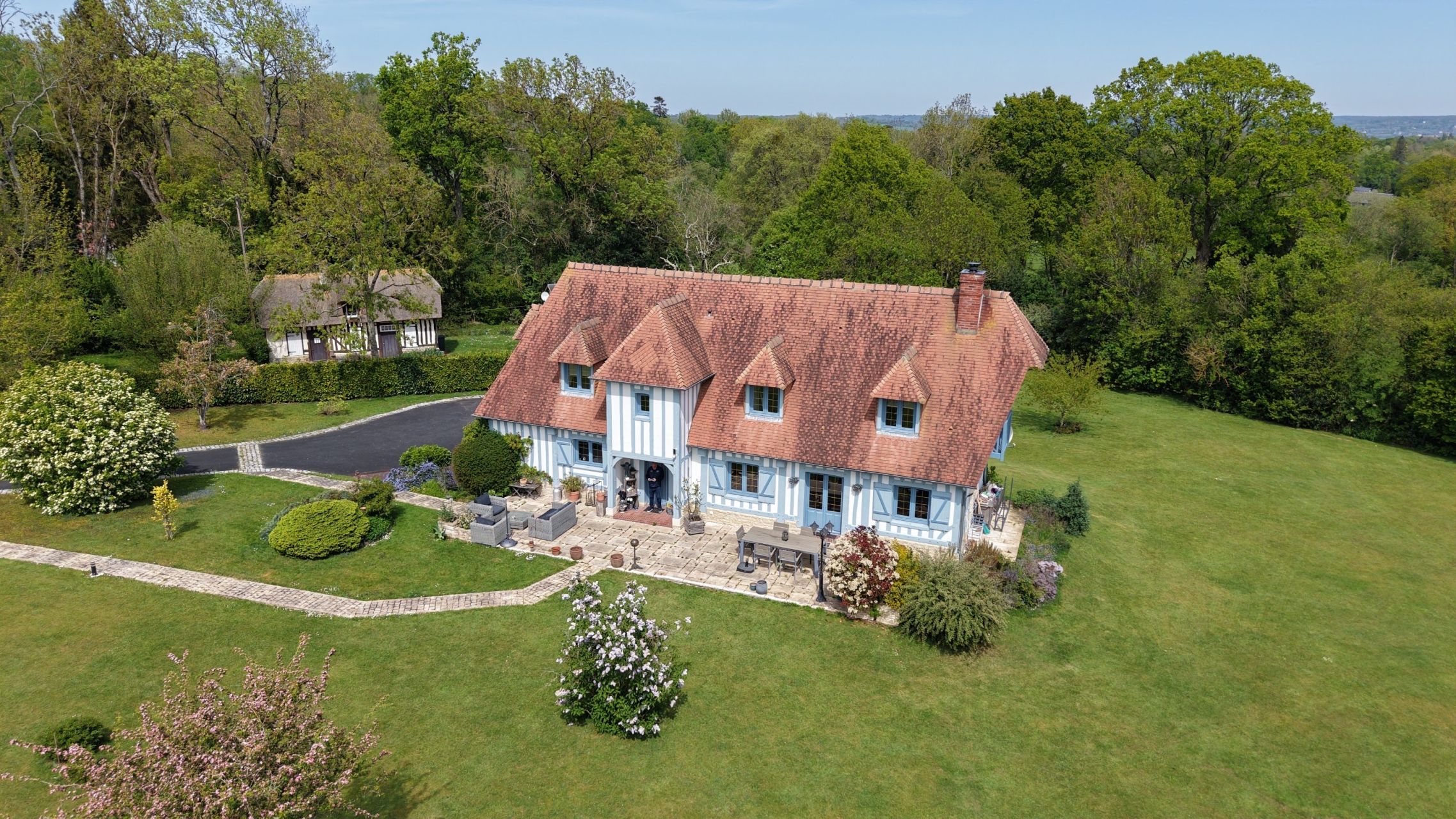 maison 8 Pièces en vente sur GLANVILLE (14950)