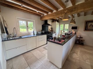 maison 8 Pièces en vente sur GLANVILLE (14950)