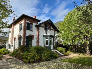 house 11 Rooms for sale on TOURGEVILLE (14800)