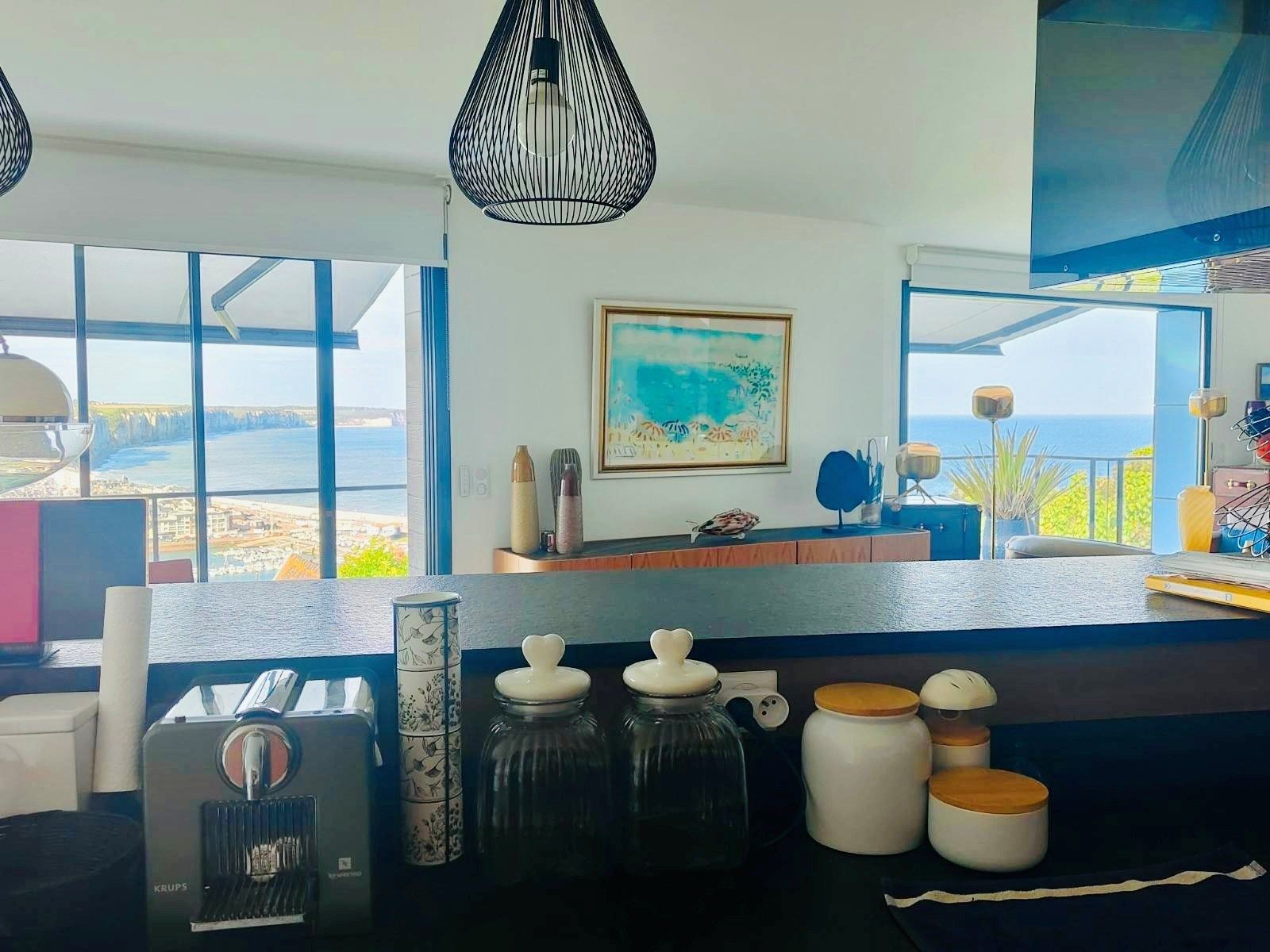 maison contemporaine 10 Pièces en vente sur FECAMP (76400)