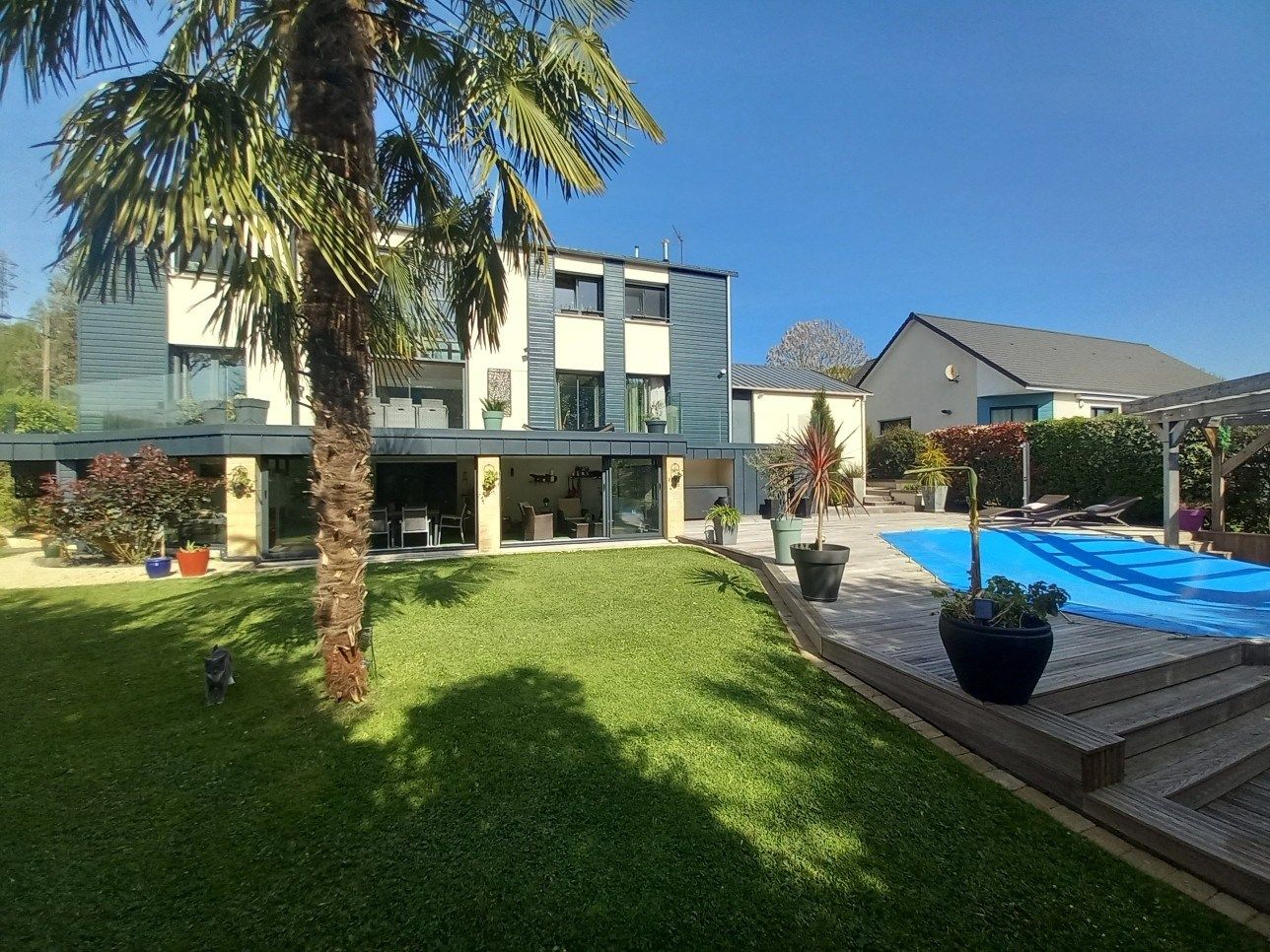 maison 10 Pièces en vente sur MALAUNAY (76770)