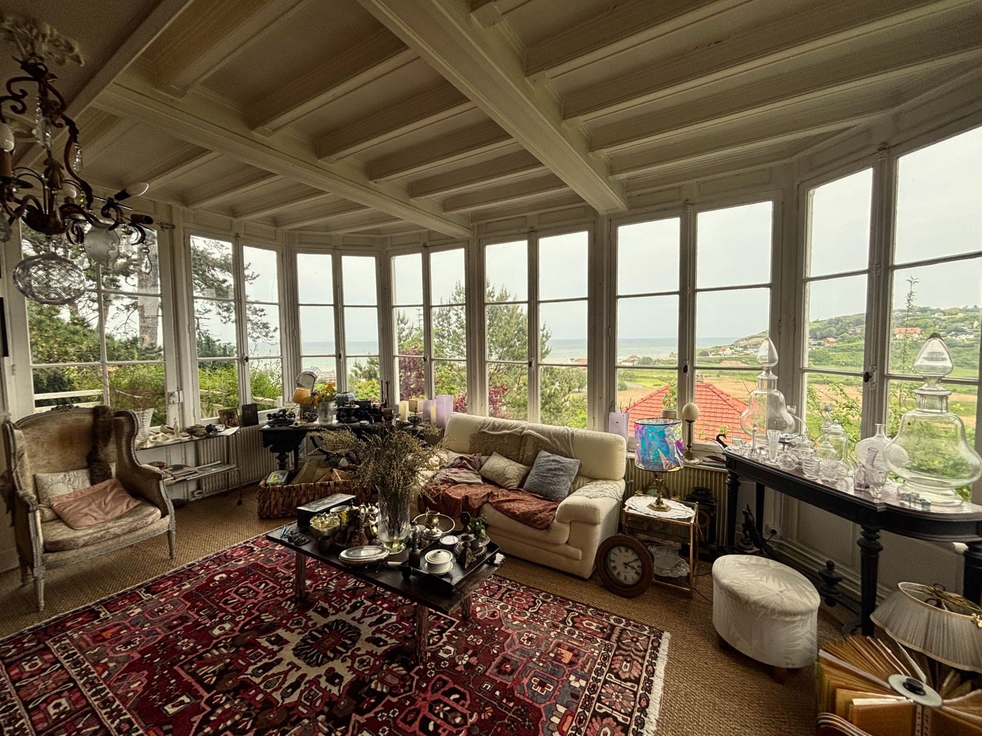 house 15 Rooms for sale on HAUTOT SUR MER (76550)