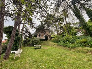 house 15 Rooms for sale on HAUTOT SUR MER (76550)