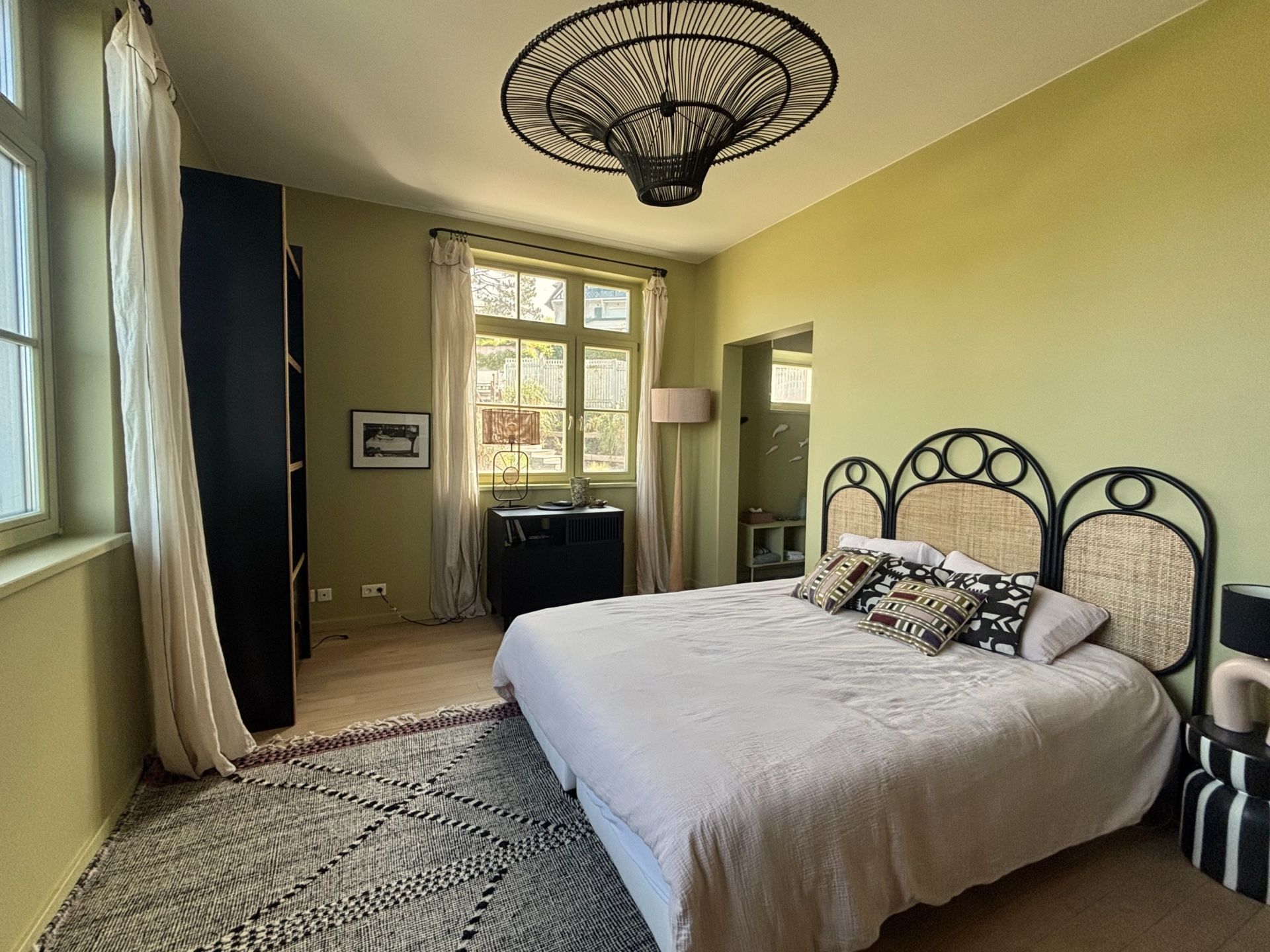 house 8 Rooms for seasonal rent on BENERVILLE SUR MER (14910)