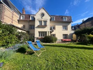 house 8 Rooms for sale on MONT ST AIGNAN (76130)