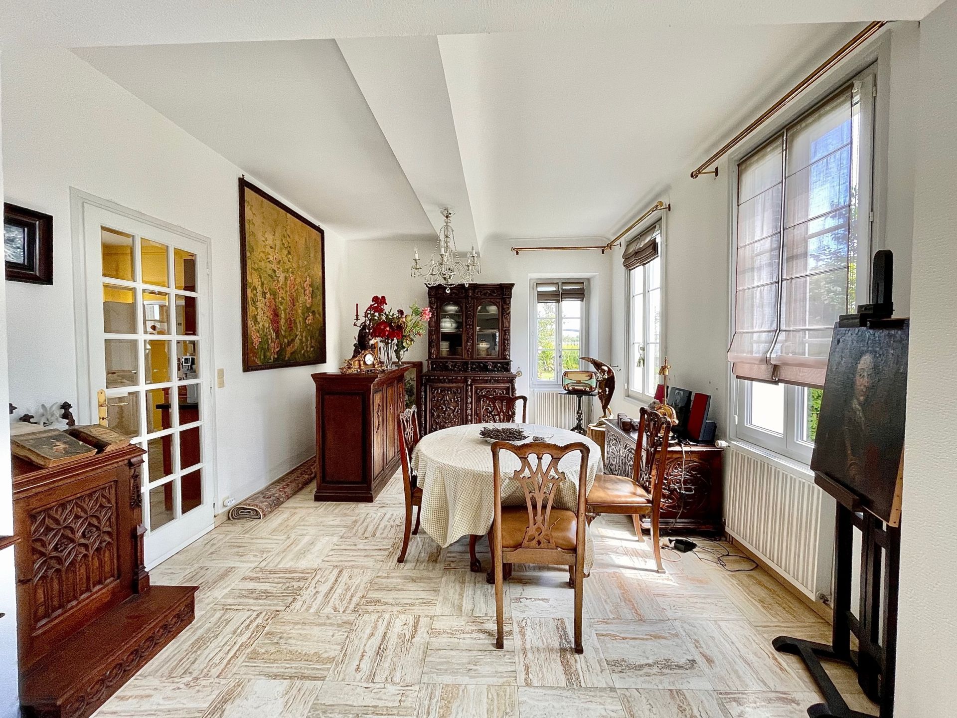 house 8 Rooms for sale on CAEN (14000)