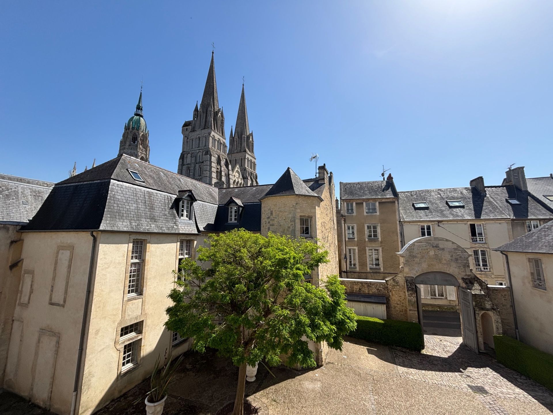 appartement 5 Pièces en vente sur BAYEUX (14400)