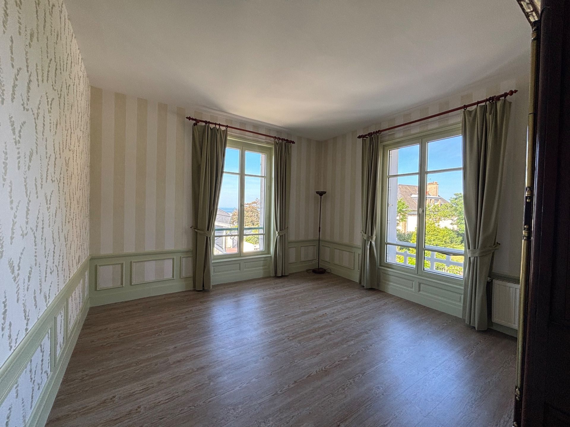 maison 8 Pièces en vente sur GRANVILLE (50400)
