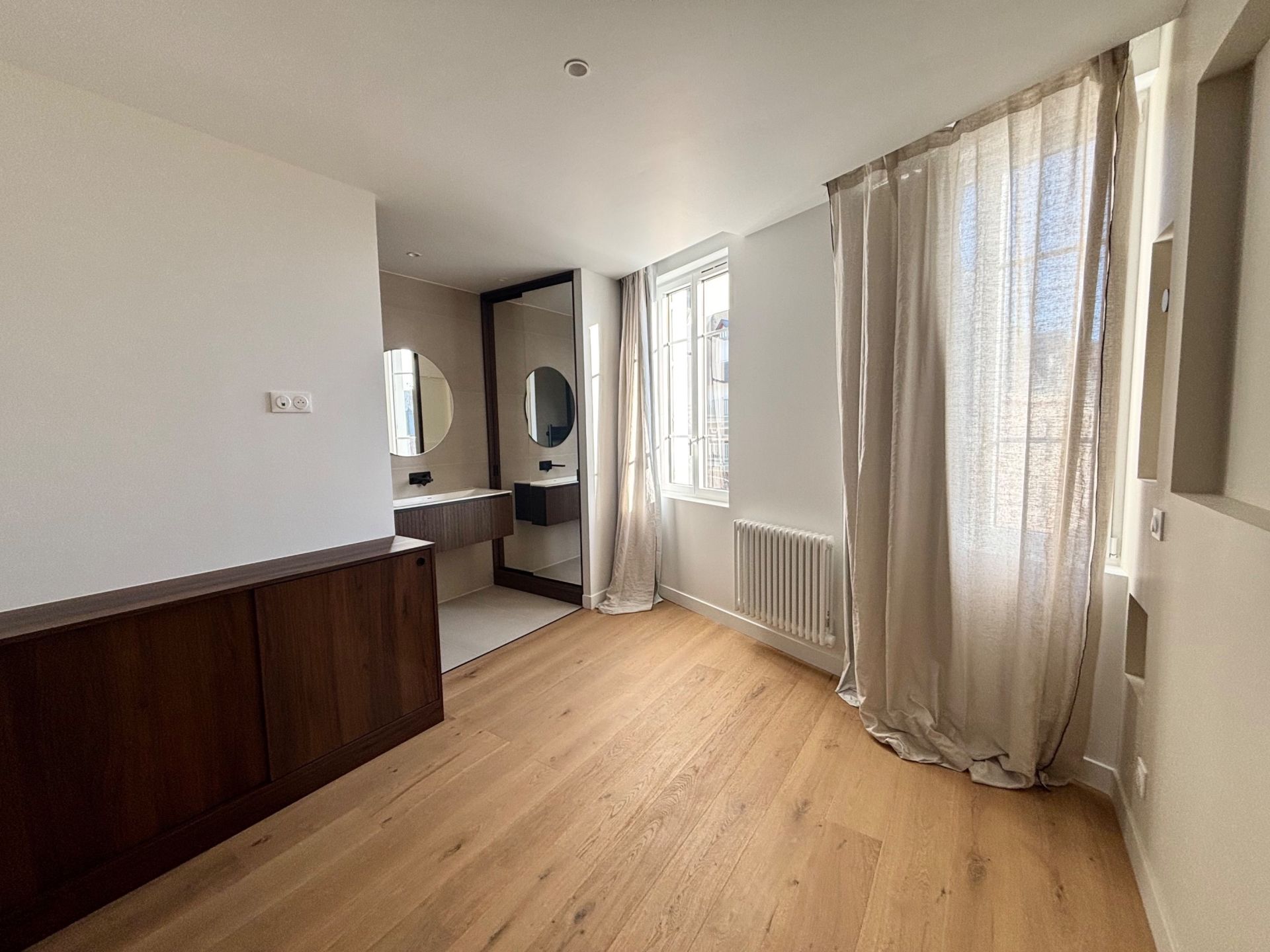 apartment 3 Rooms for sale on DEAUVILLE (14800)