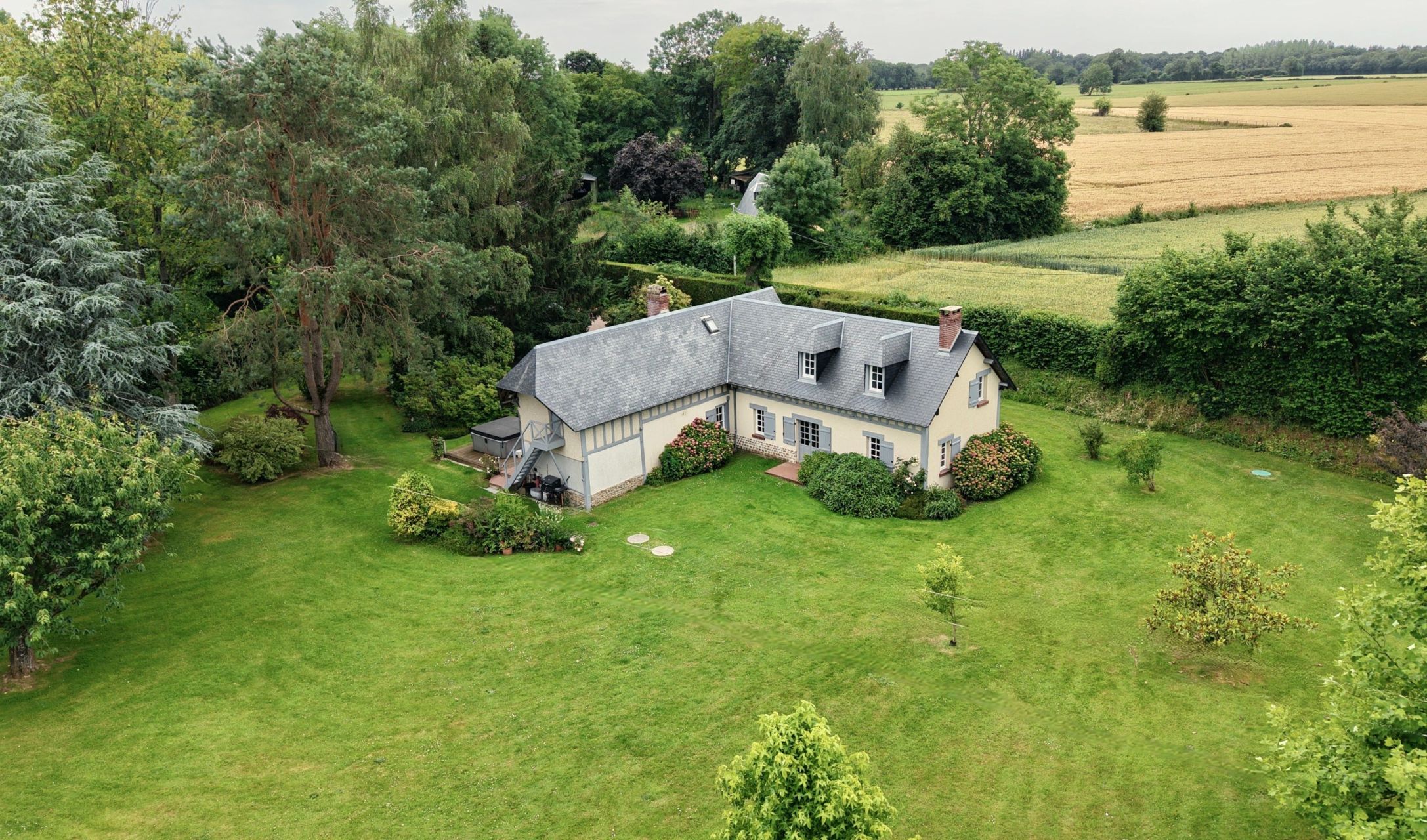 house 8 Rooms for sale on BAILLEUL LA VALLEE (27260)
