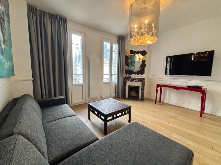 apartment 2 Rooms for sale on TROUVILLE SUR MER (14360)