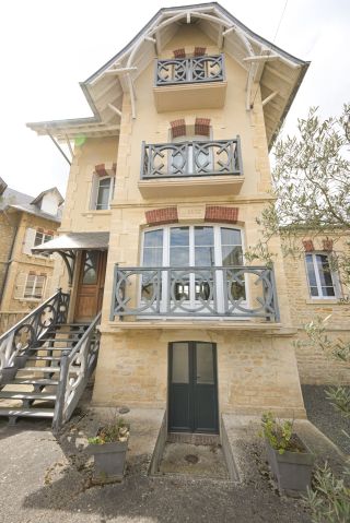 maison 7 Pièces en vente sur BERNIERES SUR MER (14990)