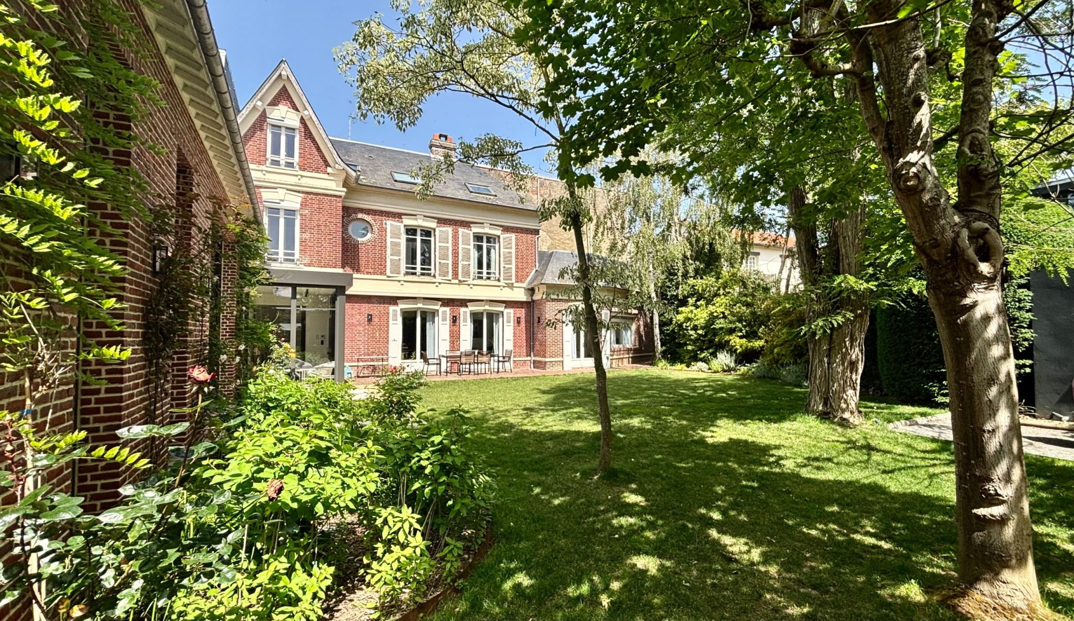 maison 8 Pièces en vente sur DEAUVILLE (14800)