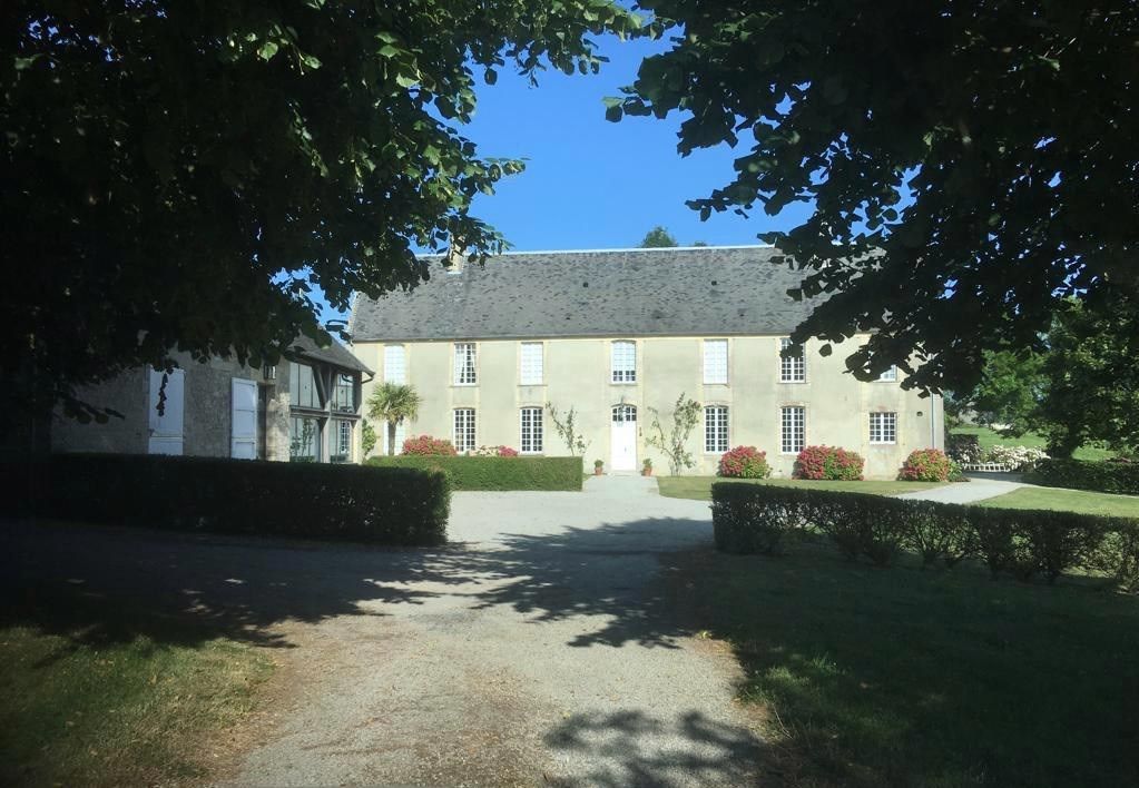 maison 8 Pièces en vente sur VIERVILLE SUR MER (14710)