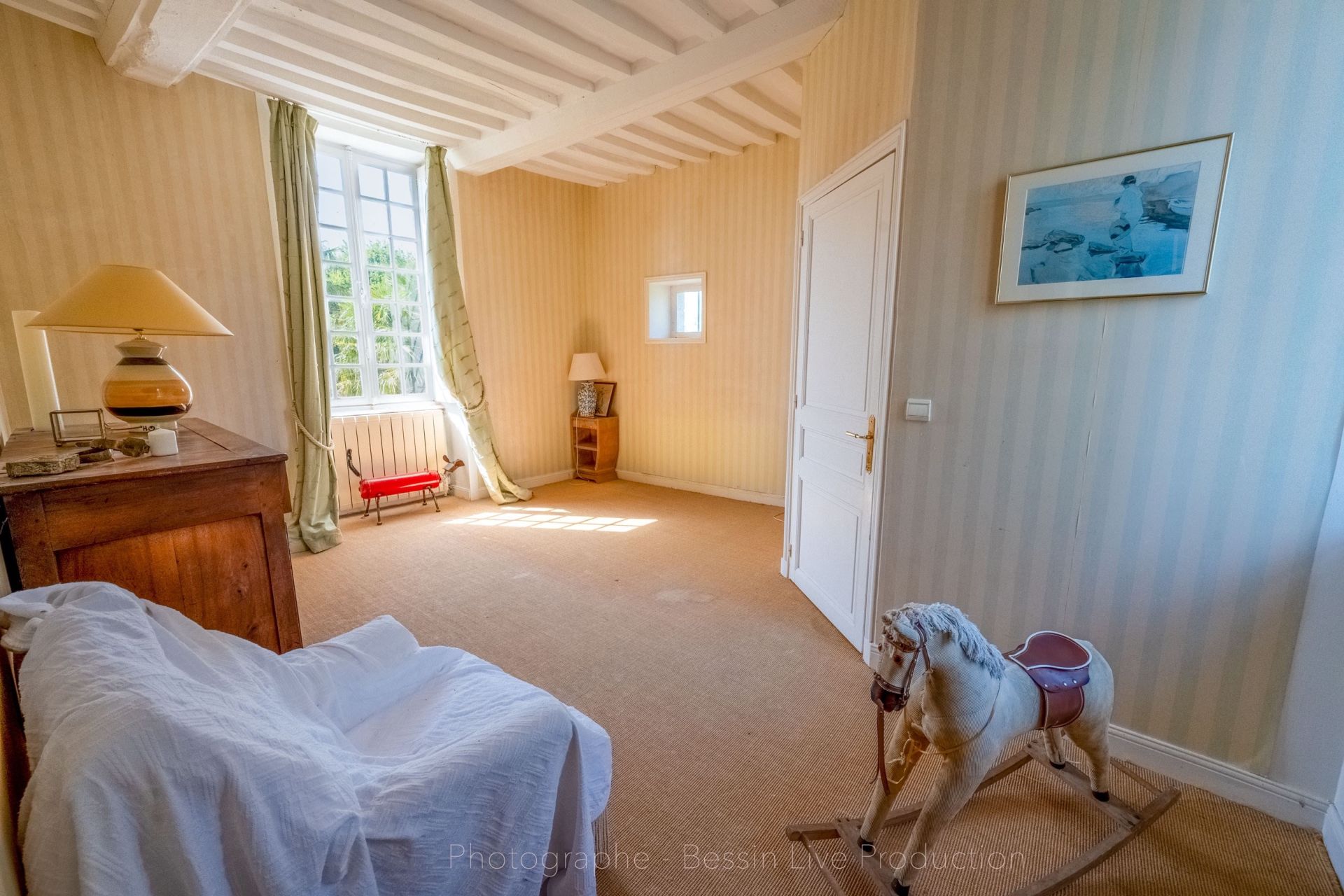 maison 8 Pièces en vente sur VIERVILLE SUR MER (14710)