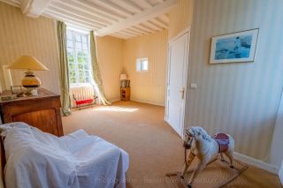 maison 8 Pièces en vente sur VIERVILLE SUR MER (14710)