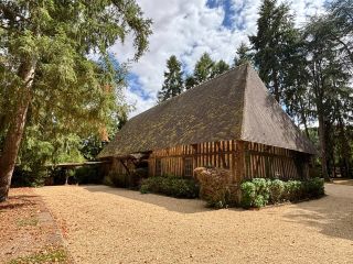 house 10 Rooms for sale on BERNAY (27300)