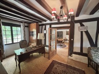 house 10 Rooms for sale on BERNAY (27300)