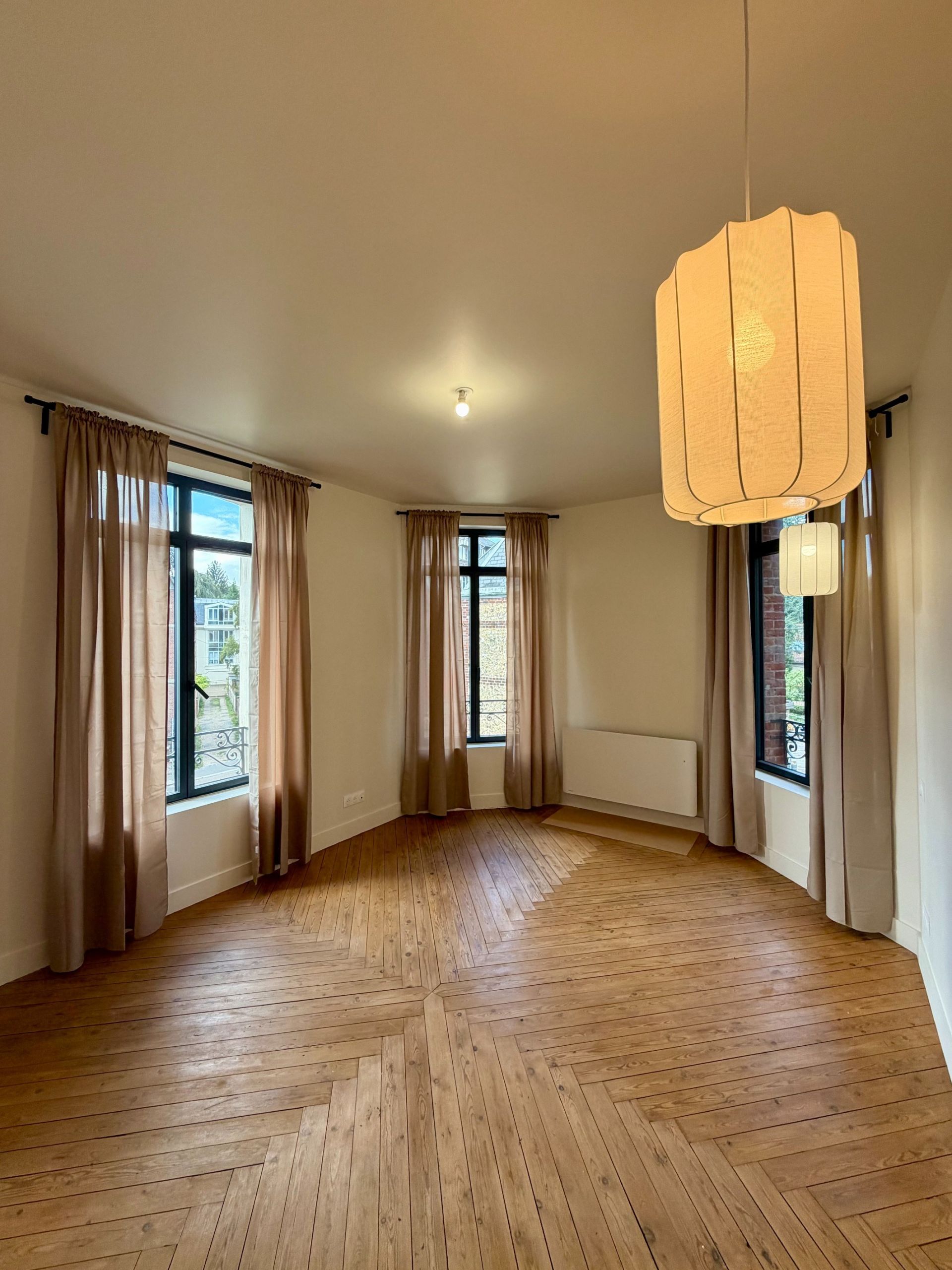 house 6 Rooms for sale on ROUEN (76000)