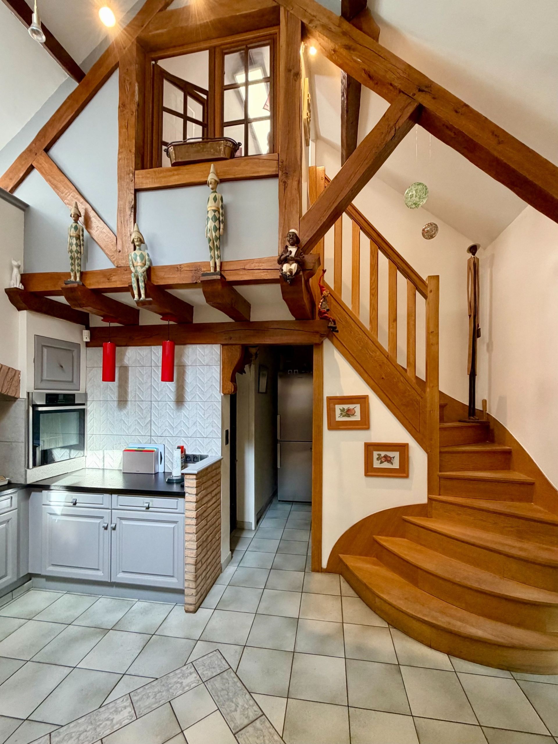 house 8 Rooms for sale on FRENEUSE (76410)